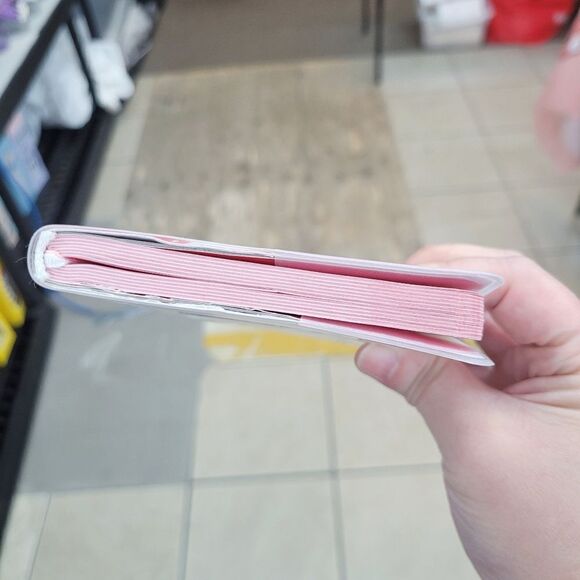 Brand New Sanrio Hello Kitty Pocket Diary Notebook - Picture 9 of 10